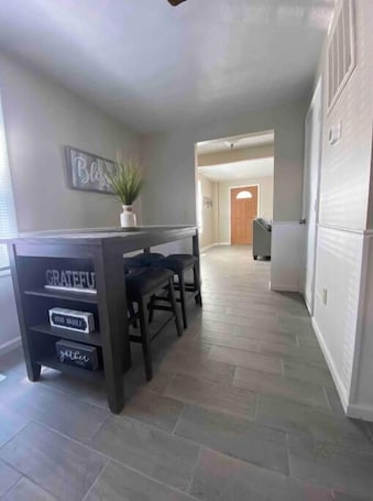 Interior. Fun getaway house with arcade. Cedar Point/Kalahari/Sports Force Park/Summit Rac