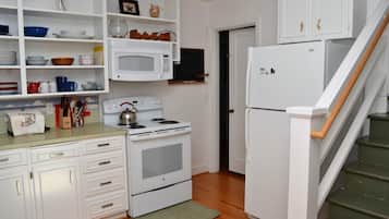 Rumah, Beberapa Tempat Tidur (1220 S Columbia) | Dapur pribadi | Bumbu dan tisu