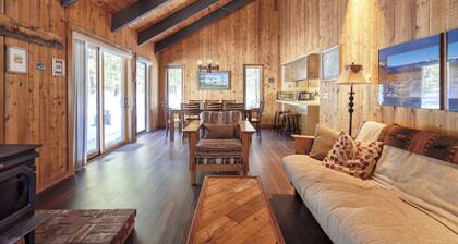 Sunriver Family-Friendly Retreat * 10 SHARC Passes