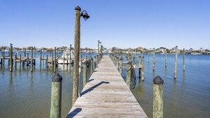 Marina - Shipwatch 102A by Liquid Life (Pensacola)