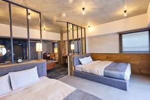 Executive Suite | 1 bedroom, individually decorated, desk, laptop workspace