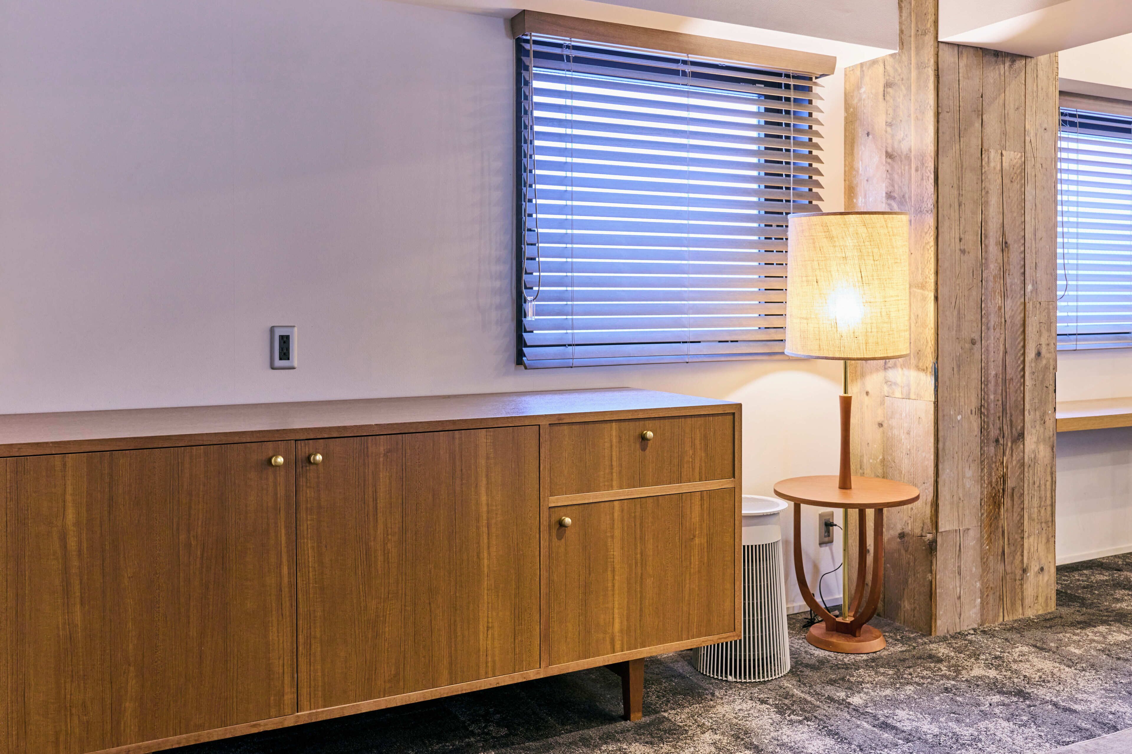 Executive Suite | Individually decorated, desk, laptop workspace, free WiFi