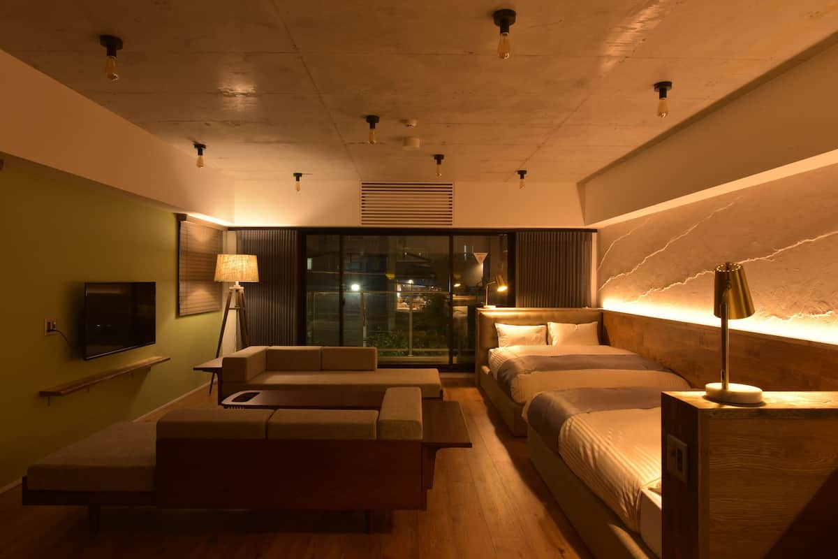 Superior Twin Room | 1 bedroom, individually decorated, desk, laptop workspace