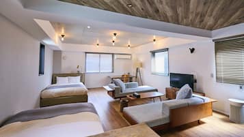 Deluxe Twin Room | Individually decorated, desk, laptop workspace, free WiFi