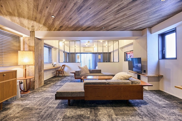 Phòng Suite Executive | 1 phòng ngủ, trang trí khác biệt, bàn