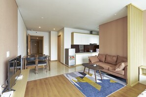 Living area - Ha long home chỉ mỗi việc xách va li đến (Thành phố Hạ Long)