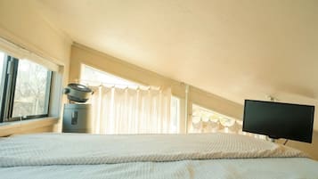 Desk, iron/ironing board, free WiFi, bed sheets