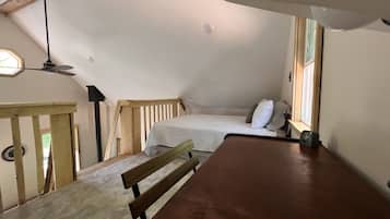 1 bedroom, desk, travel crib, bed sheets