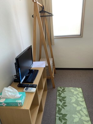 Iron/ironing board, free WiFi