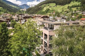Exterior - Exclusive Penthouse Apartment with Mountain View, Terrace, Spa Area & Pool (Sand in Taufers)