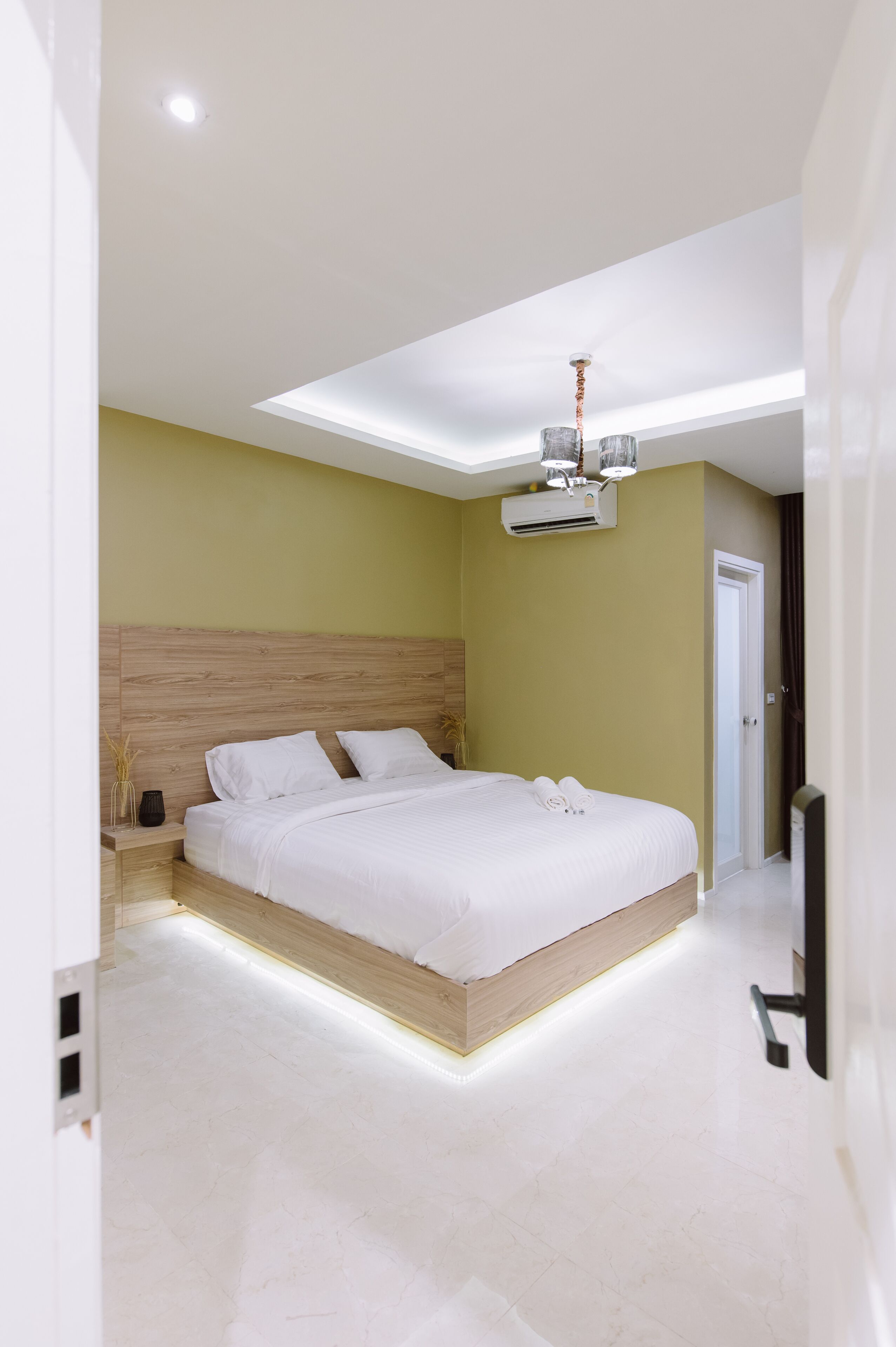 Photo - The Cape Hotel