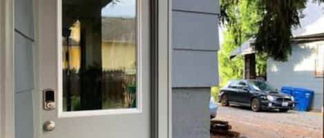 تفاصيل الفندق من الخارج