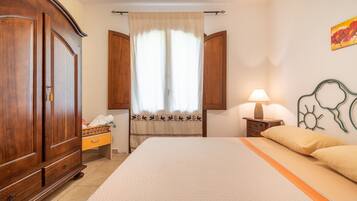 3 chambres, fer et planche Ă  repasser, Wi-Fi gratuit, draps fournis
