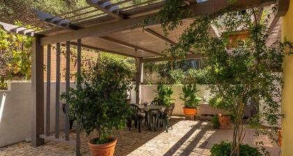 Holiday Apartment "Sapposentu de Dinu" with Wi-Fi, Terrace & Garden