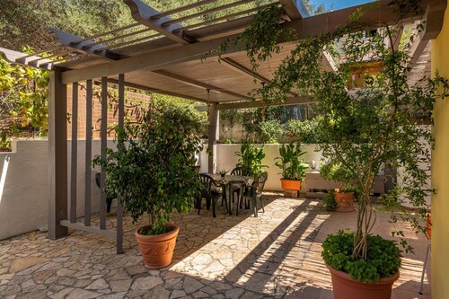 Appartement de vacances "Sapposentu de Dinu" avec Wi-Fi, terrasse et jardin