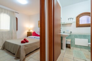 1 camera, ferro/asse da stiro, Wi-Fi gratuito, lenzuola