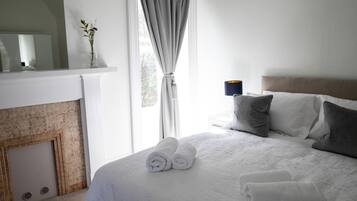 4 habitaciones, tabla de planchar con plancha y wifi