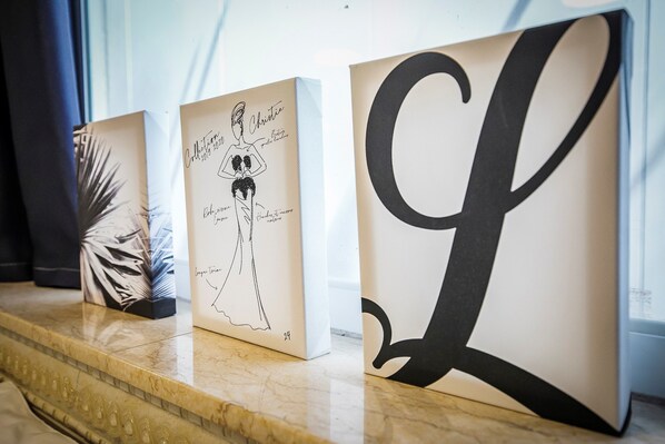 免费 WiFi、床单