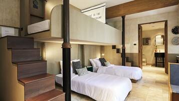 Caja de seguridad en la habitación y decoración personalizada