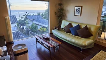 Penthouse Deluxe | 1 habitación, espacio para trabajar con laptop y camas extra gratis