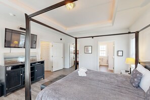 4 bedrooms, iron/ironing board, travel cot, WiFi