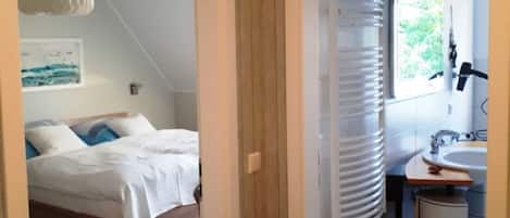 1 habitación, wifi y ropa de cama