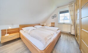 2 عدّة غرف نوم وواي فاي وملاءات أسرّة