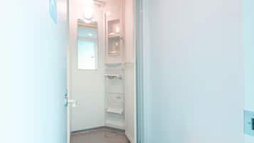 Standard Shared Dormitory | Bathroom shower