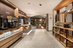 Free daily buffet breakfast  - Stegerbräu (Radstadt)