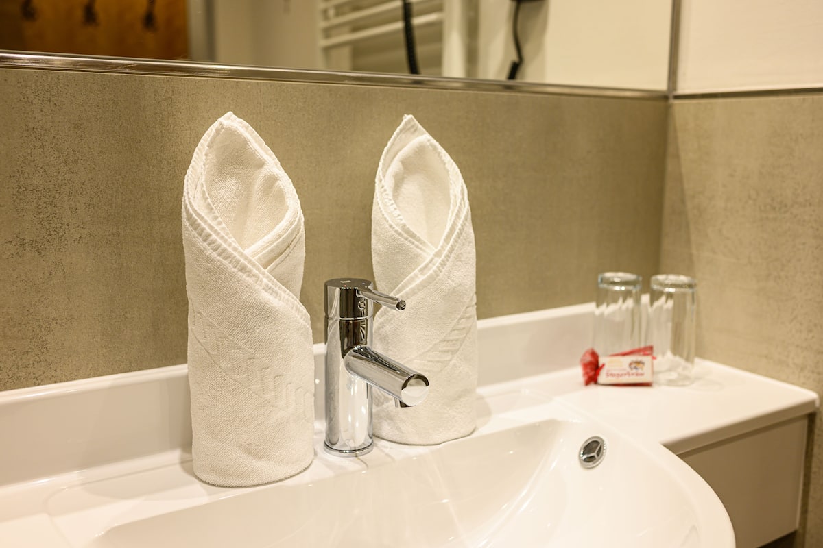 triple room, balcony | room amenity