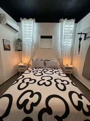 2 bedrooms, iron/ironing board, free WiFi, bed sheets