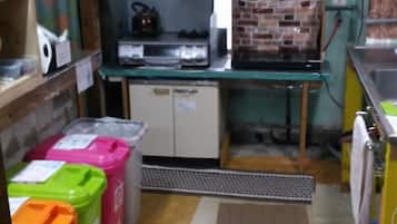 雪櫃、微波爐、爐具、多士爐