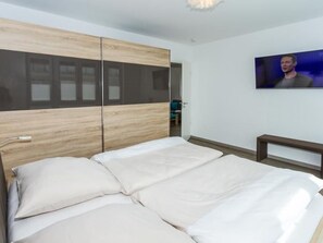 2 bedrooms, WiFi, bed sheets