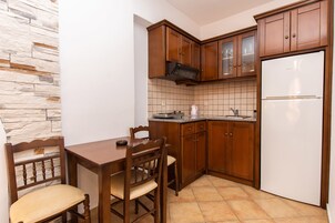 Apartamento Deluxe | Cocina básica privada | Hervidor eléctrico