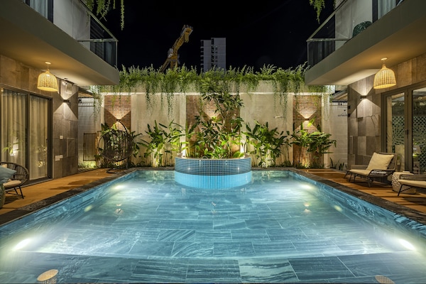 Kolam renang terbuka