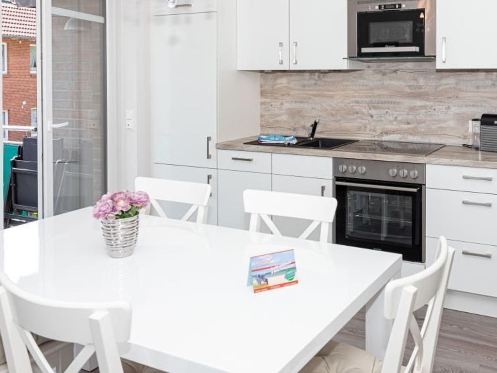 ثلاجة، ميكروويف، فرن، غسالة أطباق