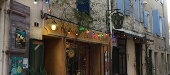 Bastidon Air-conditioned, Swimming pool, 5 min St-Rémy (Linen included)