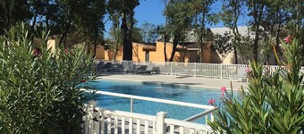 Bastidon Air-conditioned, Swimming pool, 5 min St-Rémy (Linen included)