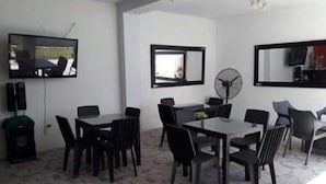 Free daily continental breakfast  - hospedaje Dora Mancora (Máncora)