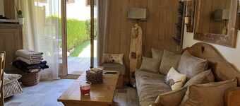 On the outskirts of Megève, 2 1/2 rooms 45M2, sleeps 4 with garden/terrace
