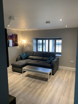 Living room - Luxury Property in Central Newbridge Wifi (Newbridge)