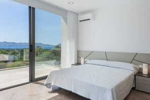 3 makuuhuonetta, silitysrauta/-lauta, ilmainen Wi-Fi, vuodevaatteet