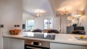Full-sized fridge, microwave, oven, stovetop - Deganwy Tower Apartment (Conwy)