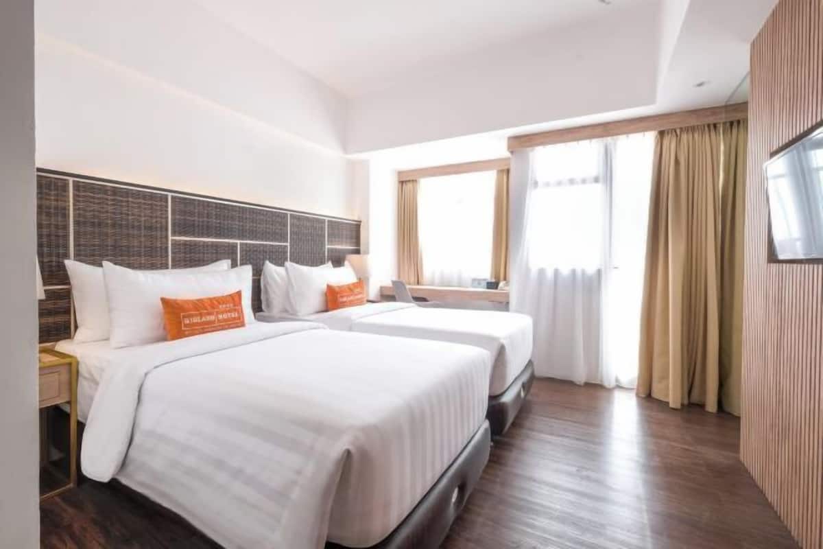 1 bedroom, in-room safe, desk, free WiFi