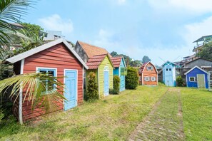 儿童活动区 - 室外