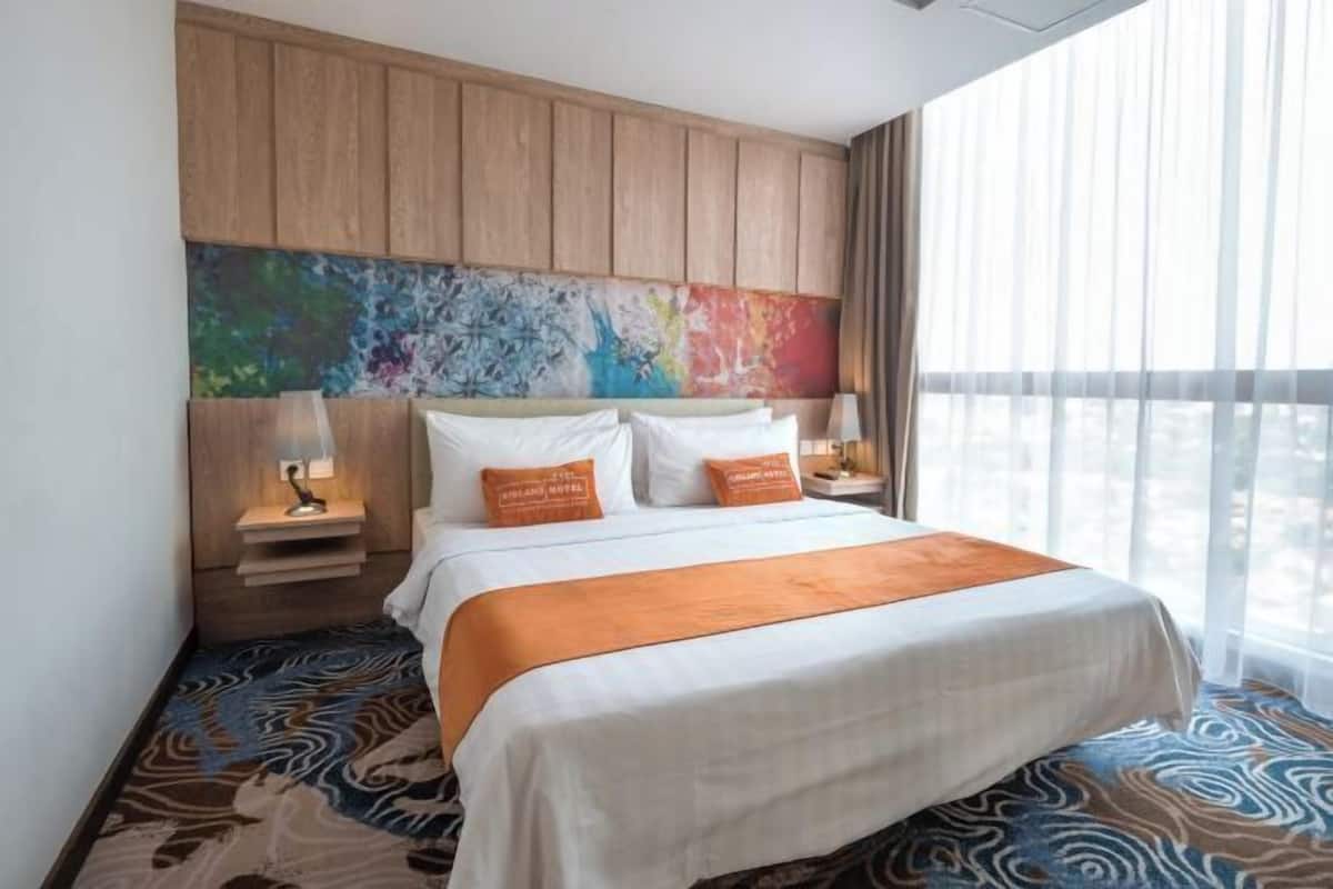 1 bedroom, in-room safe, desk, free WiFi