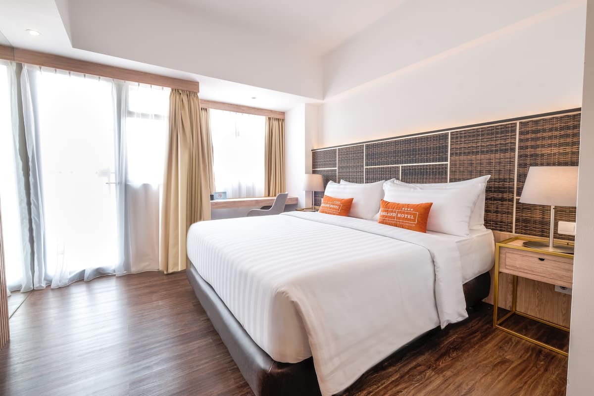 Coffres-forts dans les chambres, bureau, Wi-Fi gratuit, draps fournis