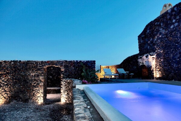 Infinity-Pool