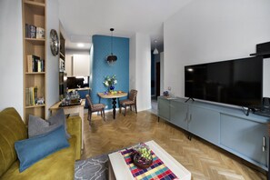 Apartment, 1 Bedroom | Living area