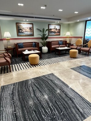 Reception - Al Madiafa (Cairo)